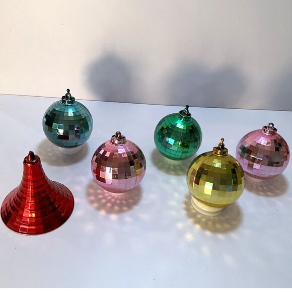 The best!  6 plastic MCM disco ball Christmas ornaments;  5 balls; 1 bell. - Picture 2 of 4